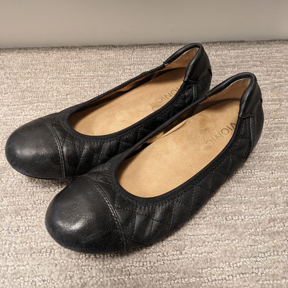 Vionic Ballet Flats - Picture 2 of 7